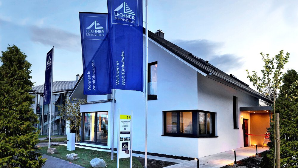Außenansicht Musterhaus Lechner Massivhaus GmbH