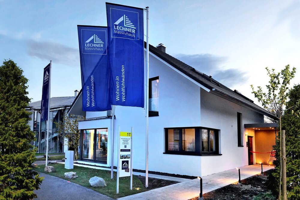Außenansicht Musterhaus Lechner Massivhaus GmbH