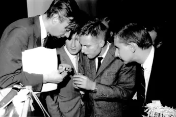 Visitors at the first electronica in 1964