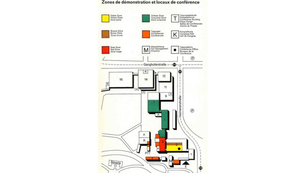 An old multi-coloured site plan of the demonstration zones and conference venues of an earlier productronica in German, English and French.