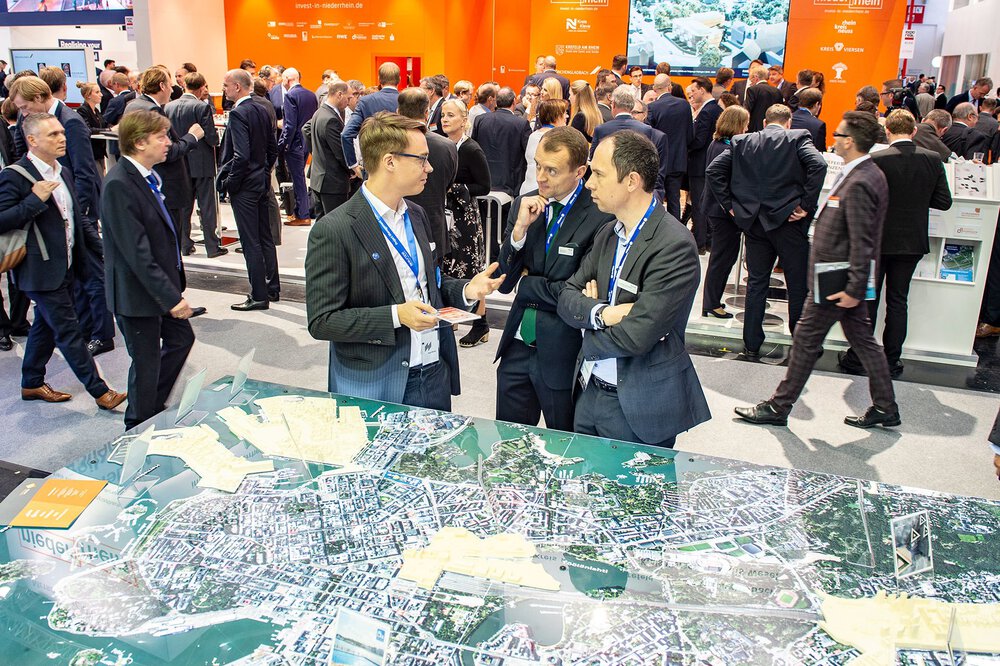Besucher der EXPO REAL