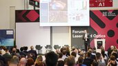 Vortrag zum Thema Laserfusion im Forum „Laser and Optics“ auf der Laser World of Photonics 2025, zahlreiche Zuhörer im Publikum.