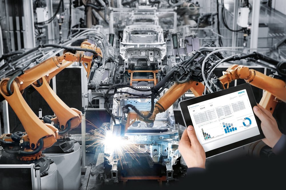 Lasers have become indispensable in highly automated production lines in industrial manufacturing. (Copyright: FESTO)