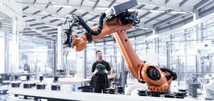 Heavy-Duty Robots Become Team Players