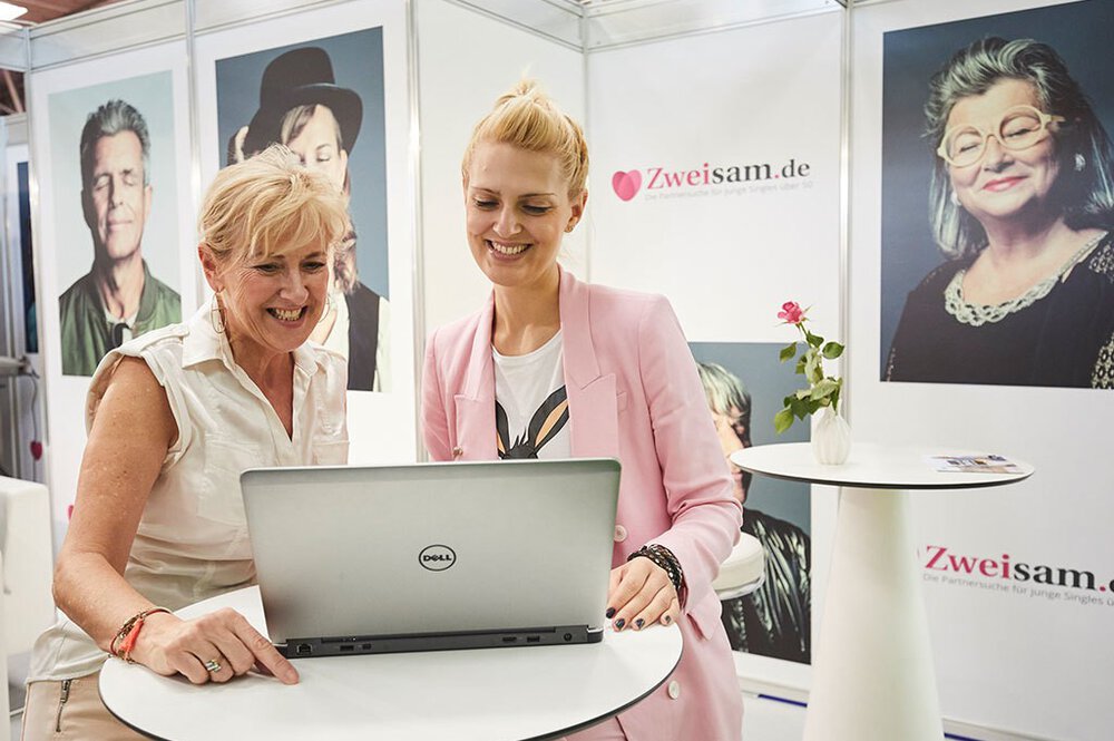 Der erste Messeauftritt des Dating-Portals zweisam.de war ein großer Erfolg