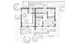 Schwarz-weißer Plan eines Erdgeschosses für zwei separate Wohnbereiche mit beschrifteten Räumen, Terrasse und Eingängen.