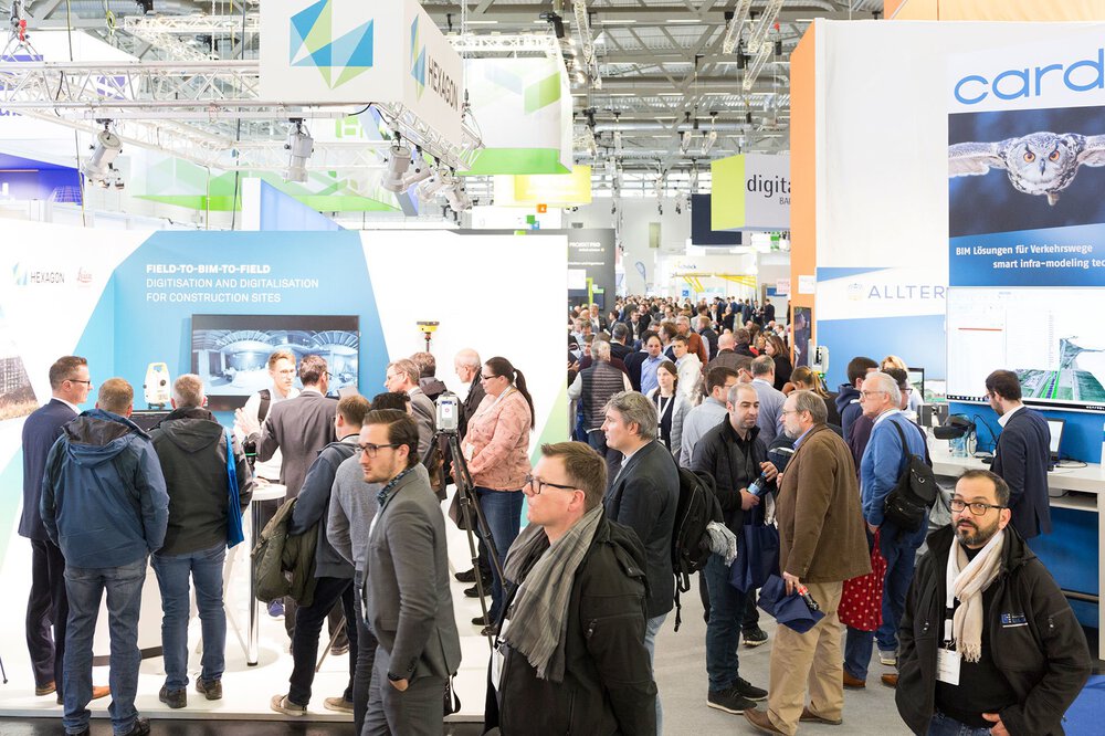 Volle Hallen bei der ersten digitalBAU