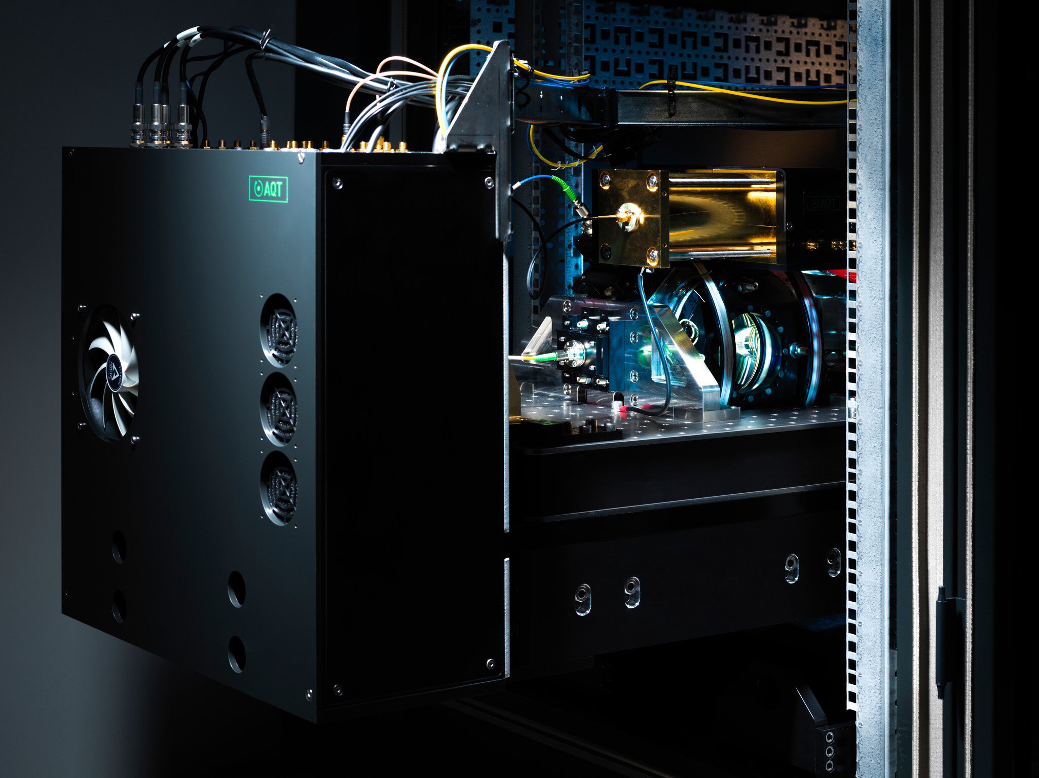 AQT Rack mounted Iontrap quantum processor