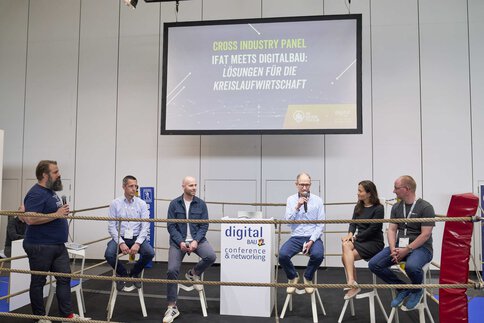 IFAT Munich Cross-industry Session auf der digitalBAU conference & networking zum Thema nachhaltige Kreislaufwirtschaft in der Baubranche.