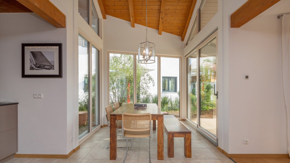 Essbereich Musterhaus Tegernsee ISARTALER HOLZHAUS 