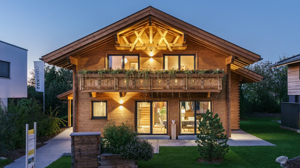 Vorderansicht Musterhaus Tiroler Holzhaus GmbH 