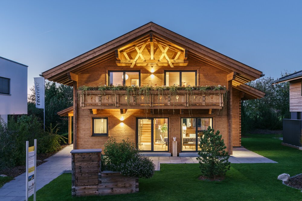 Vorderansicht Musterhaus Tiroler Holzhaus GmbH 