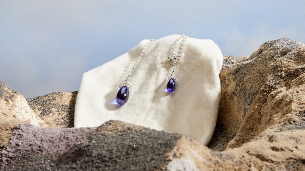 High Jewellery: Drop Shaped Cabochon Necklace, Schreiner Haute Joaillerie