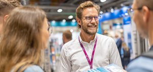 Aussteller der DMEA im Gespräch