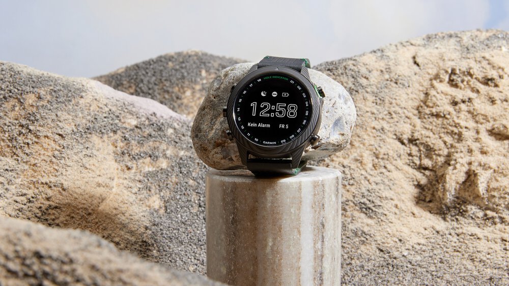Watch Design: Garmin Marq Golfer Carbon Edition, Garmin