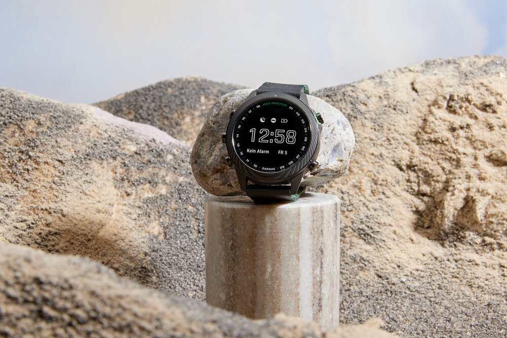 Watch Design: Garmin Marq Golfer Carbon Edition, Garmin
