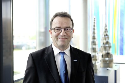 Prof. Dr.Markus Glueck, Schunk