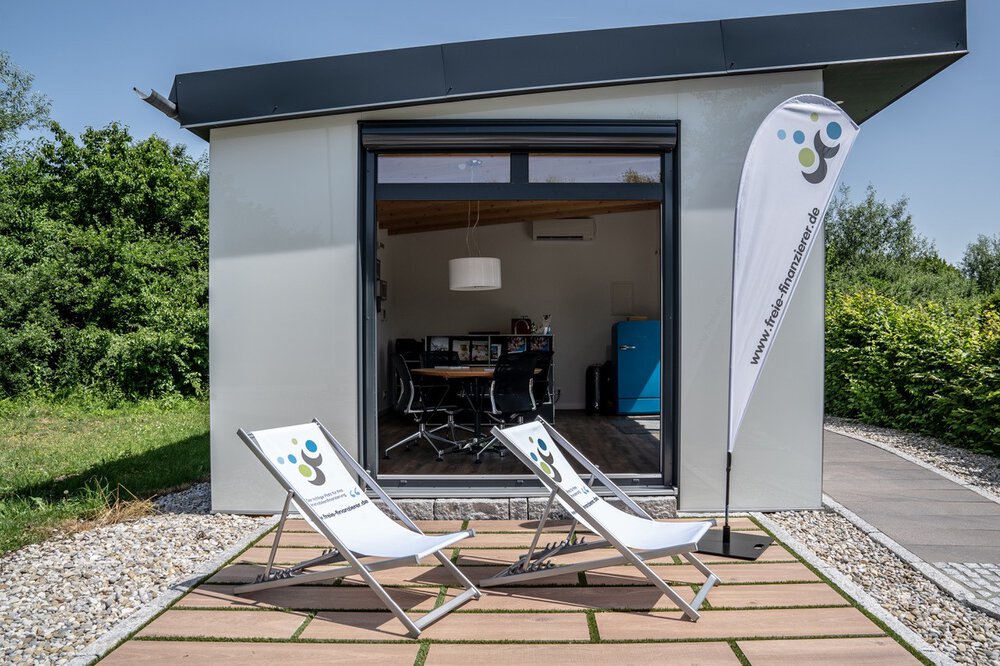 Terrasse Musterhaus von Freie Finanzierer Vermittler GmbH & Co. KG 