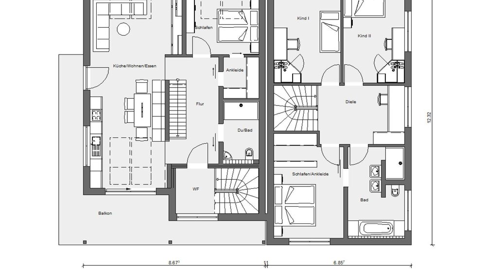 Grundriss mit Zimmern, Treppen, Möbelanordnung und Abmessungen. Beinhaltet zwei Schlafzimmer, Küche und Wohnbereich.