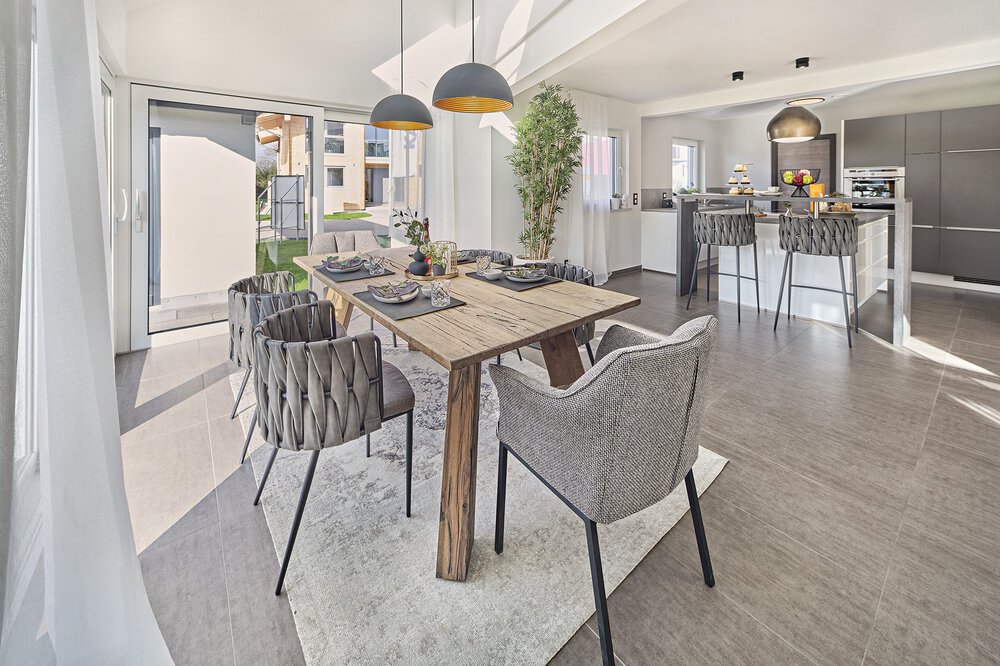 Wohnküche Musterhaus Poing-Grub von KAMPA GmbH