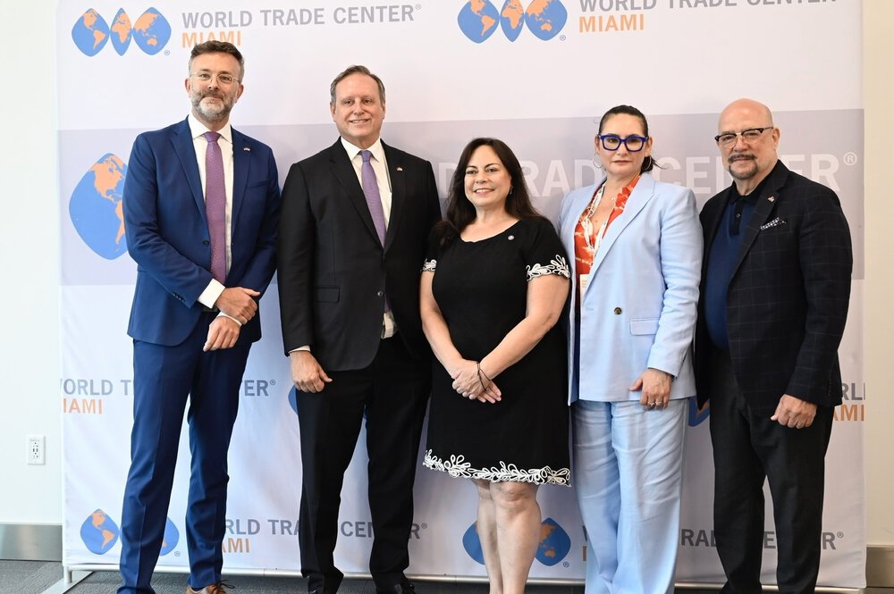 Dr. Robert Schönberger, Global Industry Lead, Messe München I Ivan Barrios, President & CEO, World Trade Center Miami I Laura Dominguez, Commissioner, City of Miami Beach I Alice Ancona, Chief Operating Officer, World Trade Center Miami I David Whitaker, 