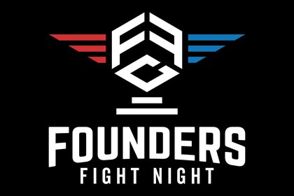 Weißes Logo mit stilisiertem Schild und Flügeln in Rot und Blau über dem Text „Founders Fight Night“ auf schwarzem Hintergrund.