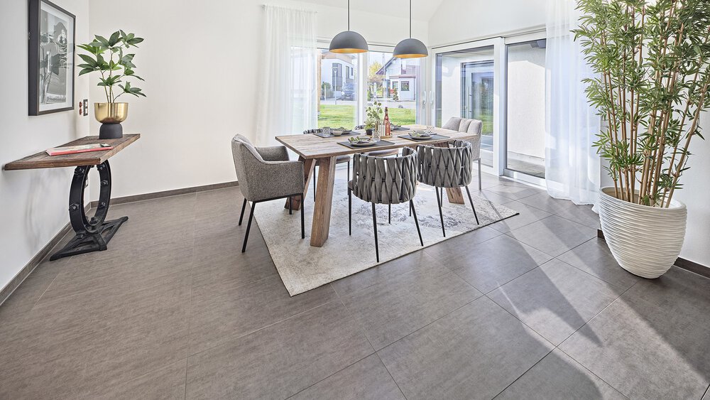 Essbereich Musterhaus Poing-Grub von KAMPA GmbH 