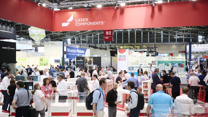 LASER COMPONENTS stand in Hall B2