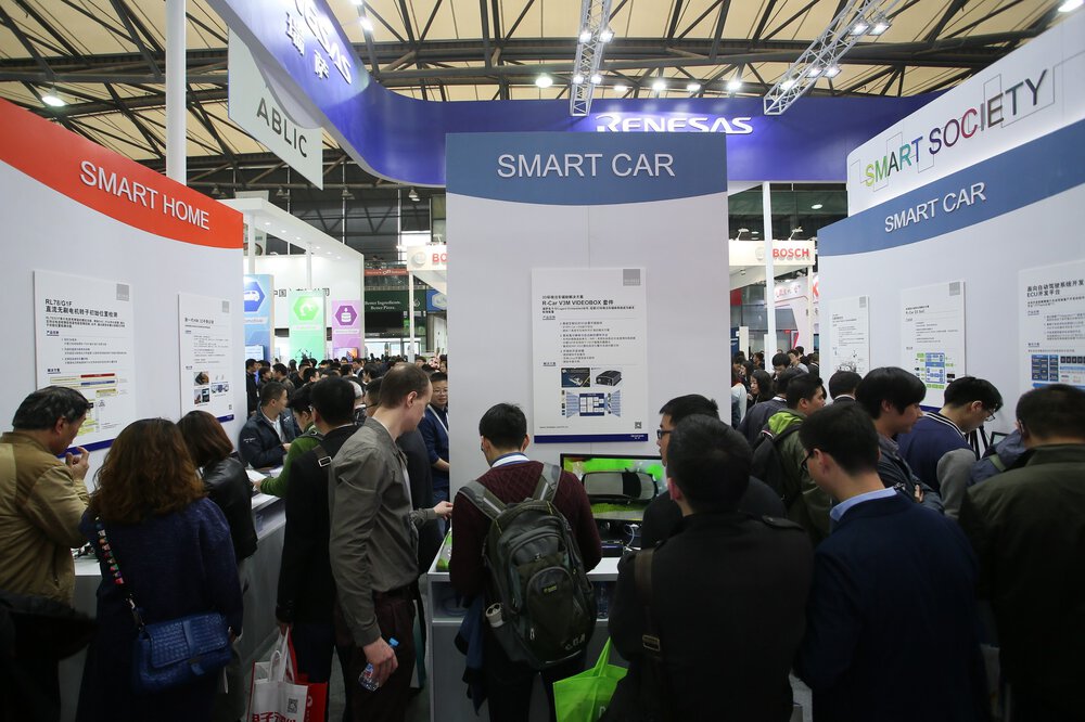 Vistors at electronica china