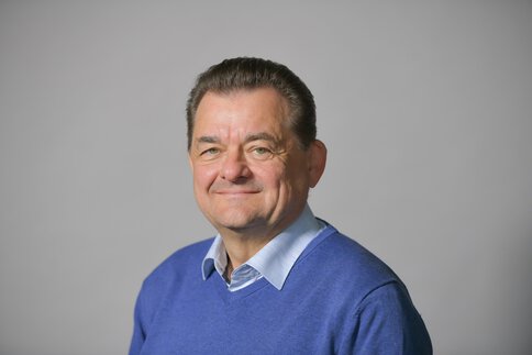 Portraitfoto von Prof. Thomas Graf