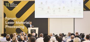 Lecture at Laser World of Photonics - a speaker presents India's technological potential and economic strengths at the Forum for Laser Material Processing.