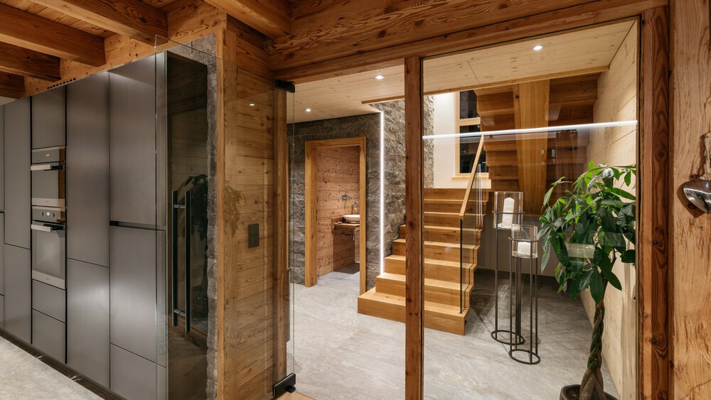 Flur Küche Musterhaus Tiroler Holzhaus GmbH 