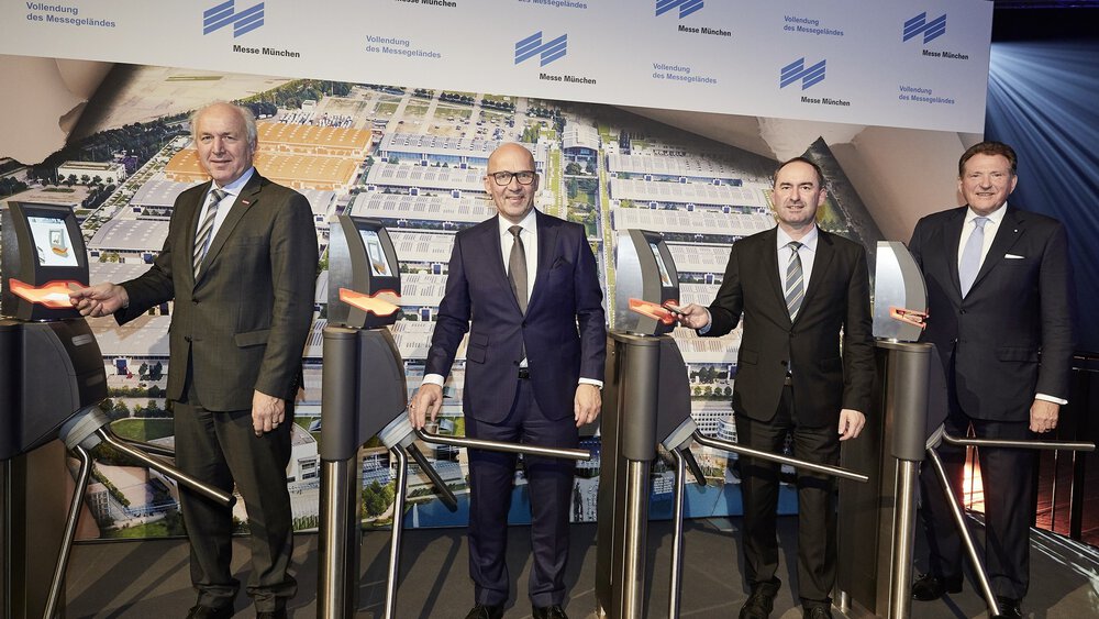 Two new exhibition halls complete a visionary idea