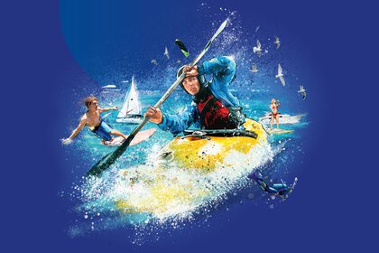 Farbige Zeichnung eines Kajakfahrers im Wasser. Im Hintergrund sind ein Surfers, ein Segelboots und eine Person mit SUP. Der gesamte Hintergrund der Zeichnung ist blau.