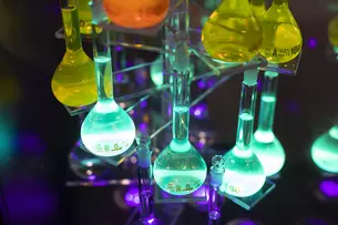 Luminous liquids in flasks