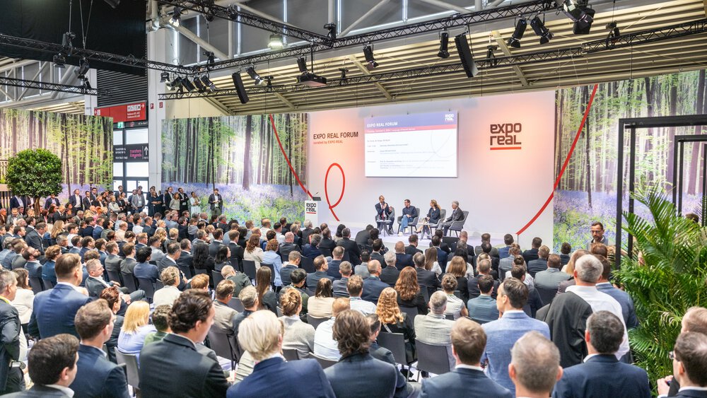 Auch in diesem Jahr waren die Vorträge und Paneldiskussionen auf den insgesamt neun Bühnen gut besucht