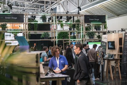 Visitors in the Startup Area. 