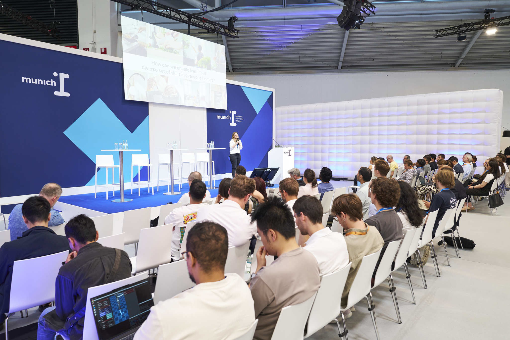 Hightech Summit with leading AI and robotics experts