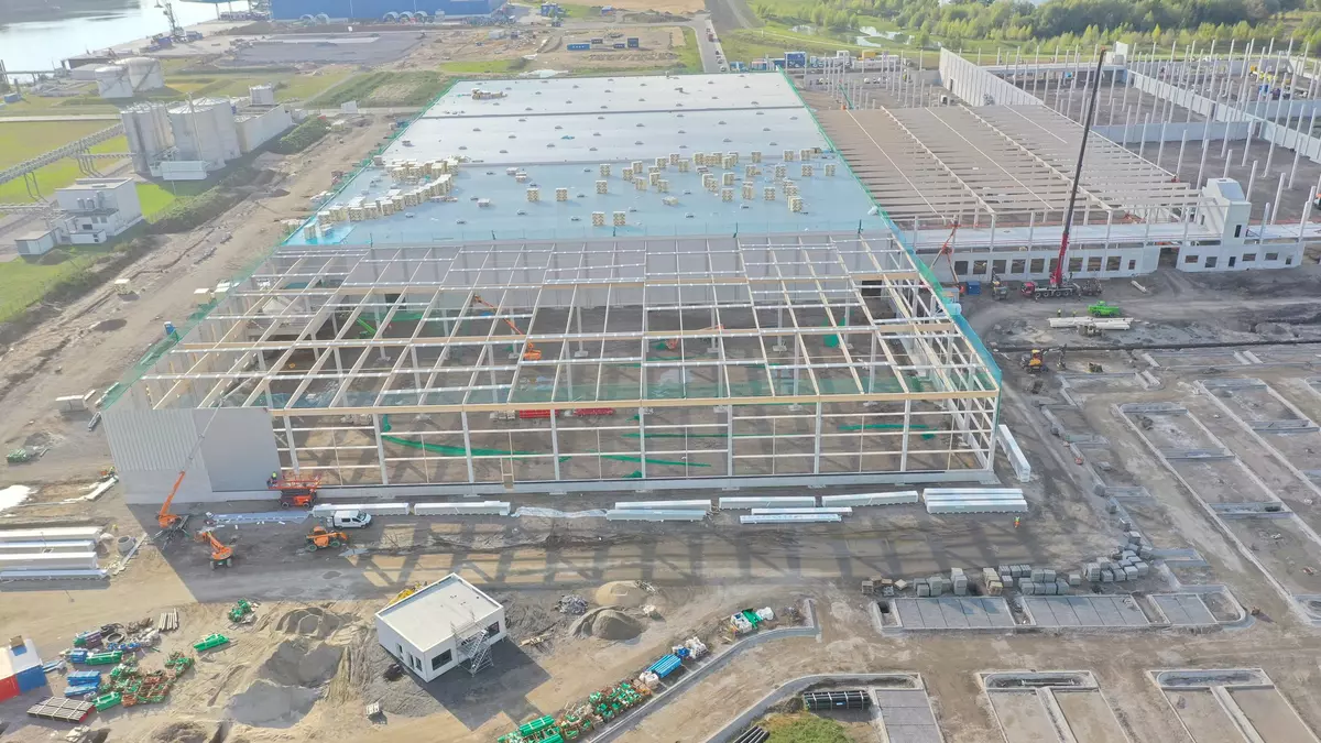 Mayr-Melnhof Holz Olsberg supplied 3,300 m³ of MM masterline glulam for the load-bearing roof structure of the Beos Rhenus logistics hall in Wesel (DE)
Photocredit: List Bau Nordhorn