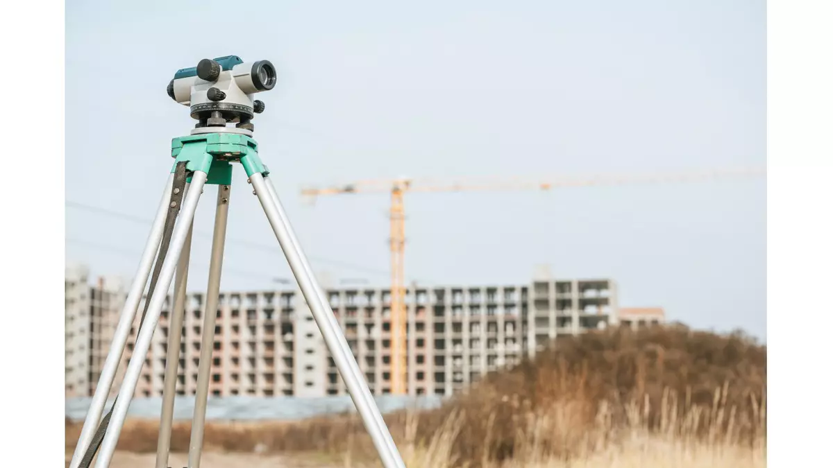 Mit Weitsicht: Bei
Großbauprojekten im Wohnungsbau sind neben fachlicher Expertise auch Führungspersonen gefragt, die das große Ganze im Blick behalten
Foto: Clipdealer