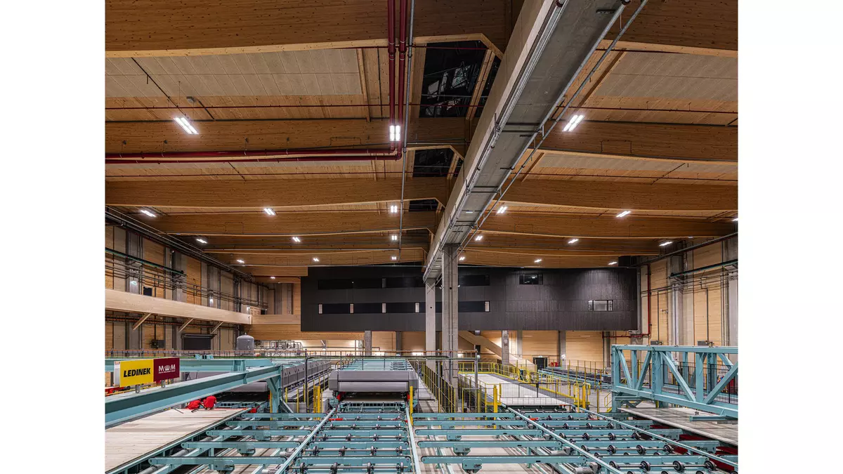 Production hall and office wing at the Mayr-Melnhof Holz Leoben cross-laminated timber plant, hall 1
Photocredit: Postl